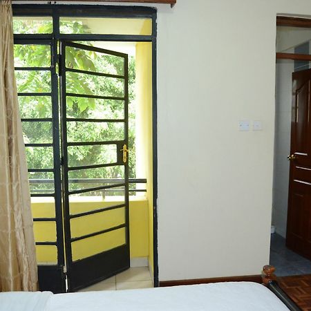Nyumbani Apartments ไนโรบี ภายนอก รูปภาพ