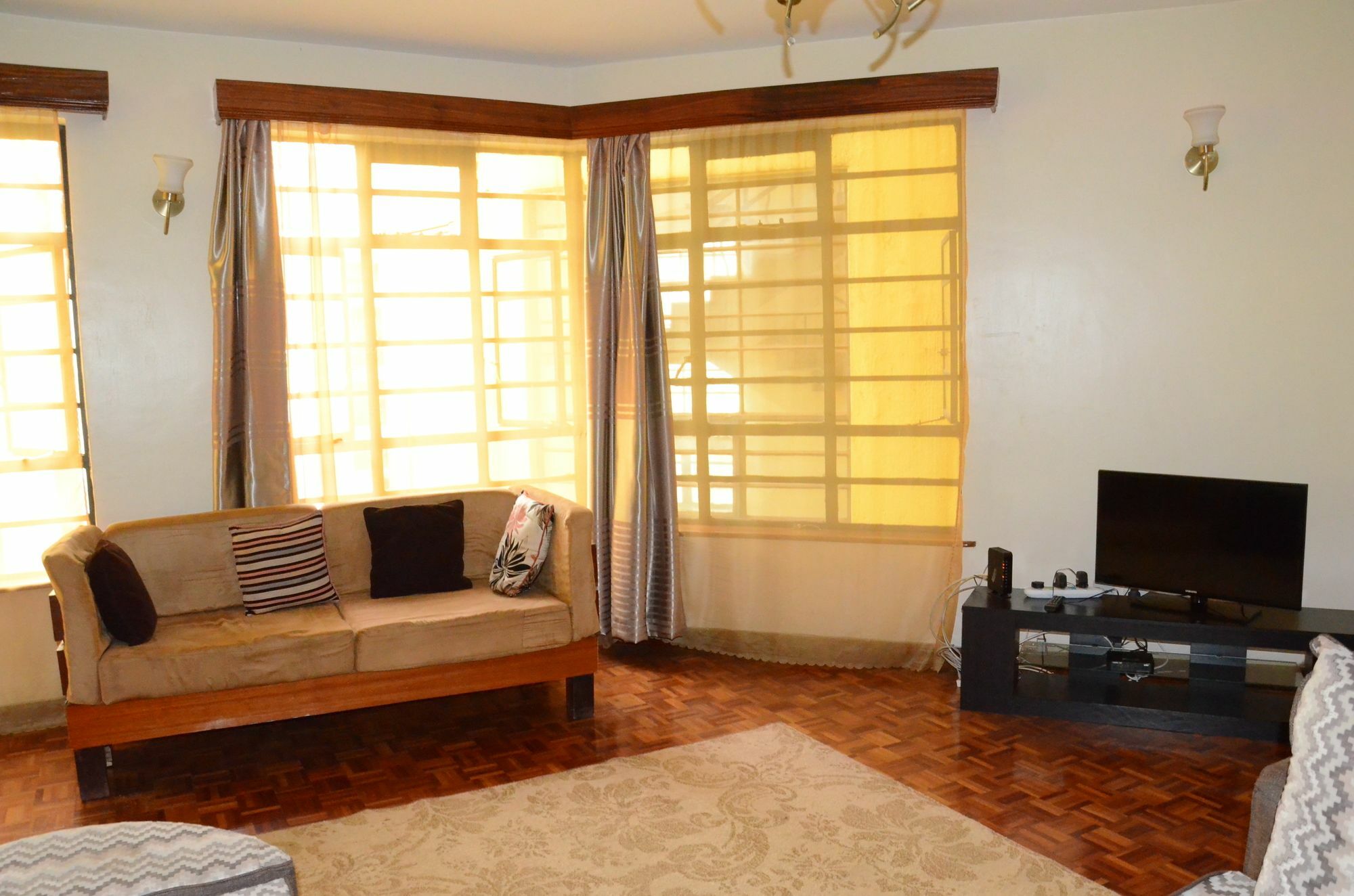 Nyumbani Apartments ไนโรบี ภายนอก รูปภาพ